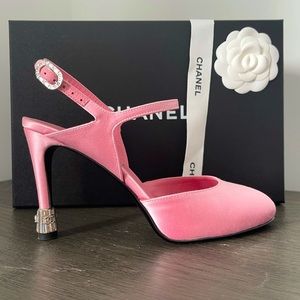 RARE AUTHENTIC CHANEL 21A Pink Satin Heels - Size 37